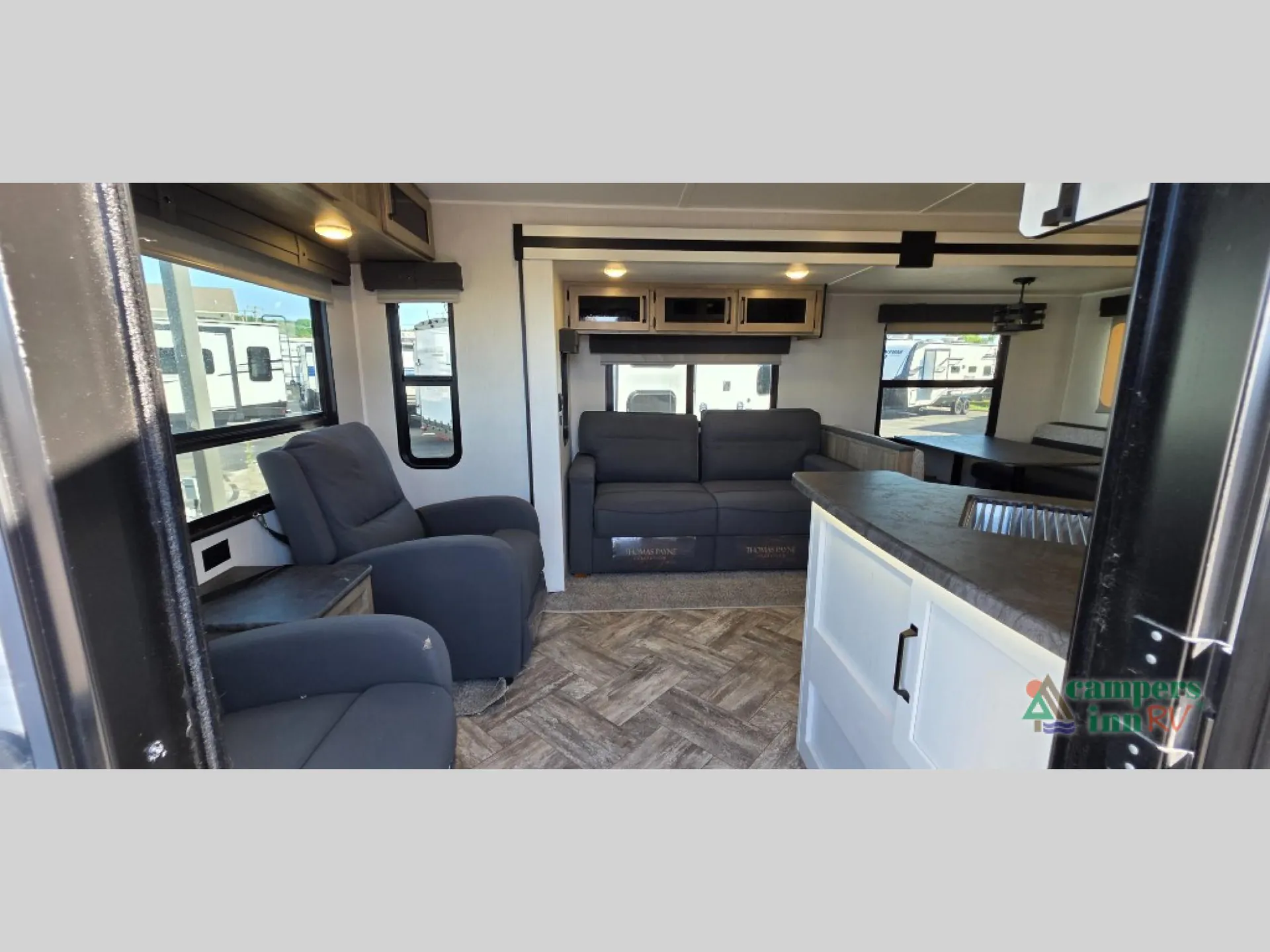 2023 Palomino Puma 27RLSS - Photo 3
