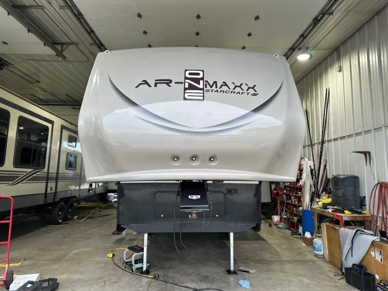2017 Starcraft AR-ONE MAXX 27RKS - Photo 2