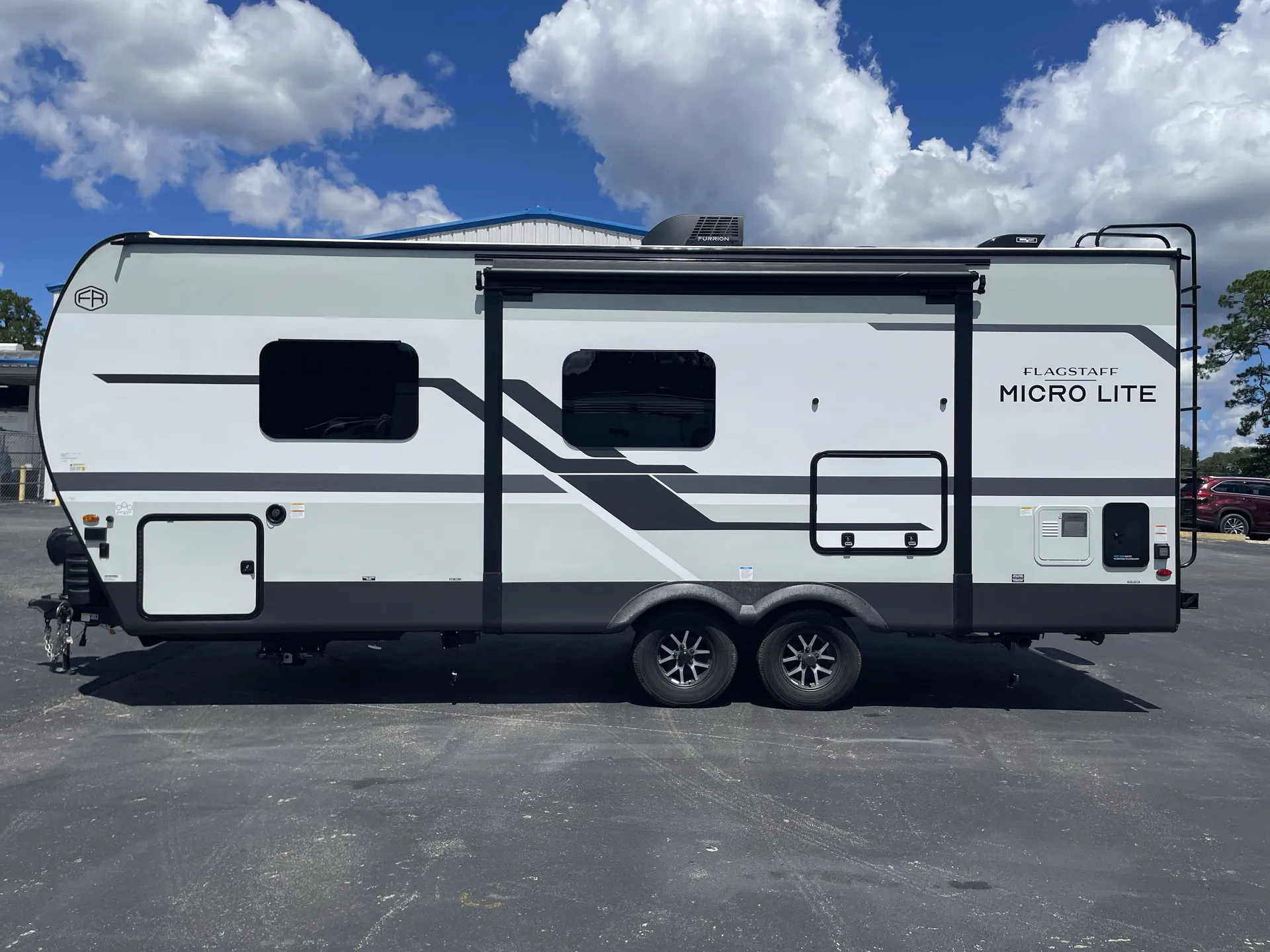 2027 Forest River Flagstaff Micro Lite 25SRB — off campside