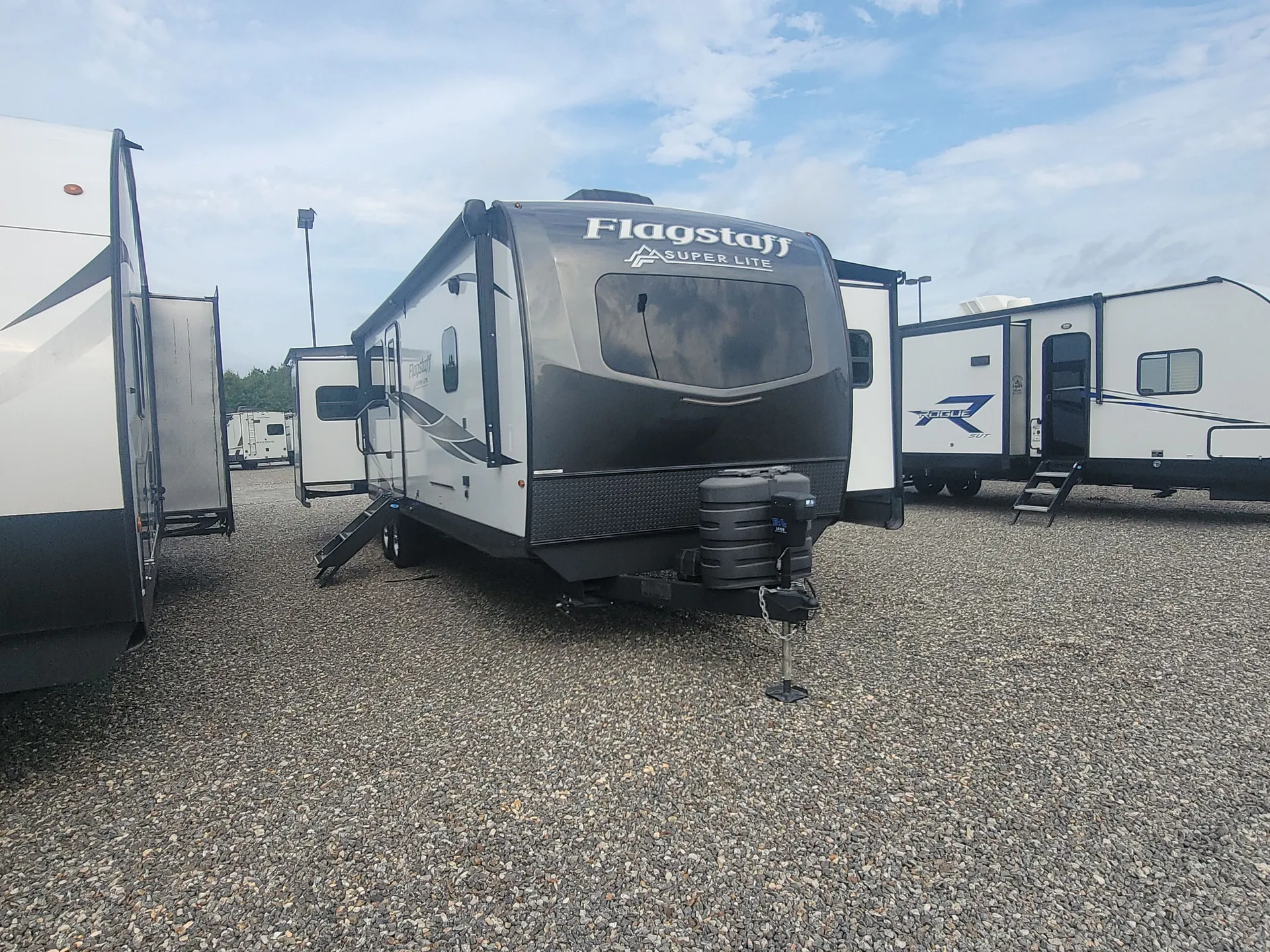 2025 Forest River Flagstaff Super Lite 29RLS - Photo 2