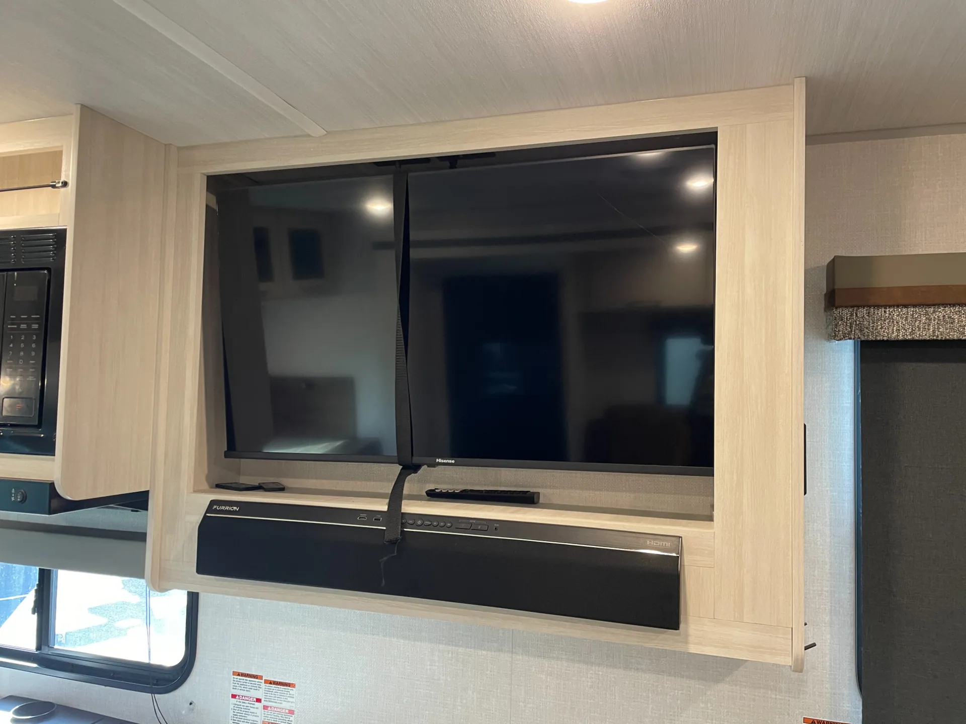 2024 Forest River Grand Surveyor 268FKBS — Photo 7