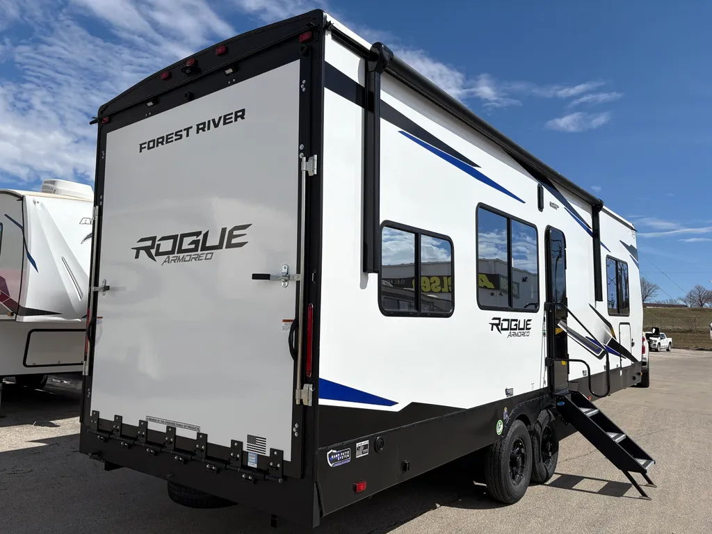 2025 Forest River Vengeance Rogue Armored 26L140, Photos photo 7