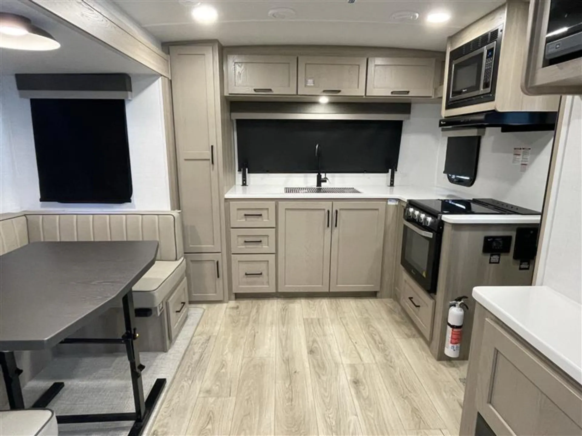 2026 Forest River Rockwood Mini Lite 2506FK - Photo 3
