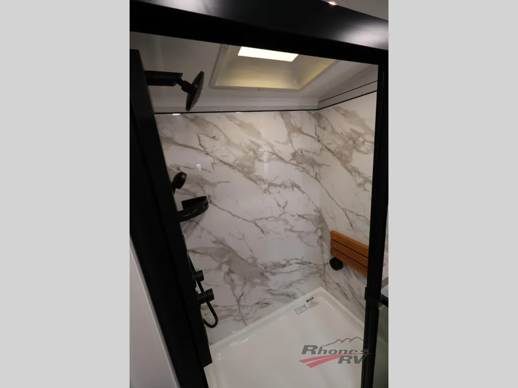 2027 Jayco Pinnacle 32RLTS, Photos photo 21