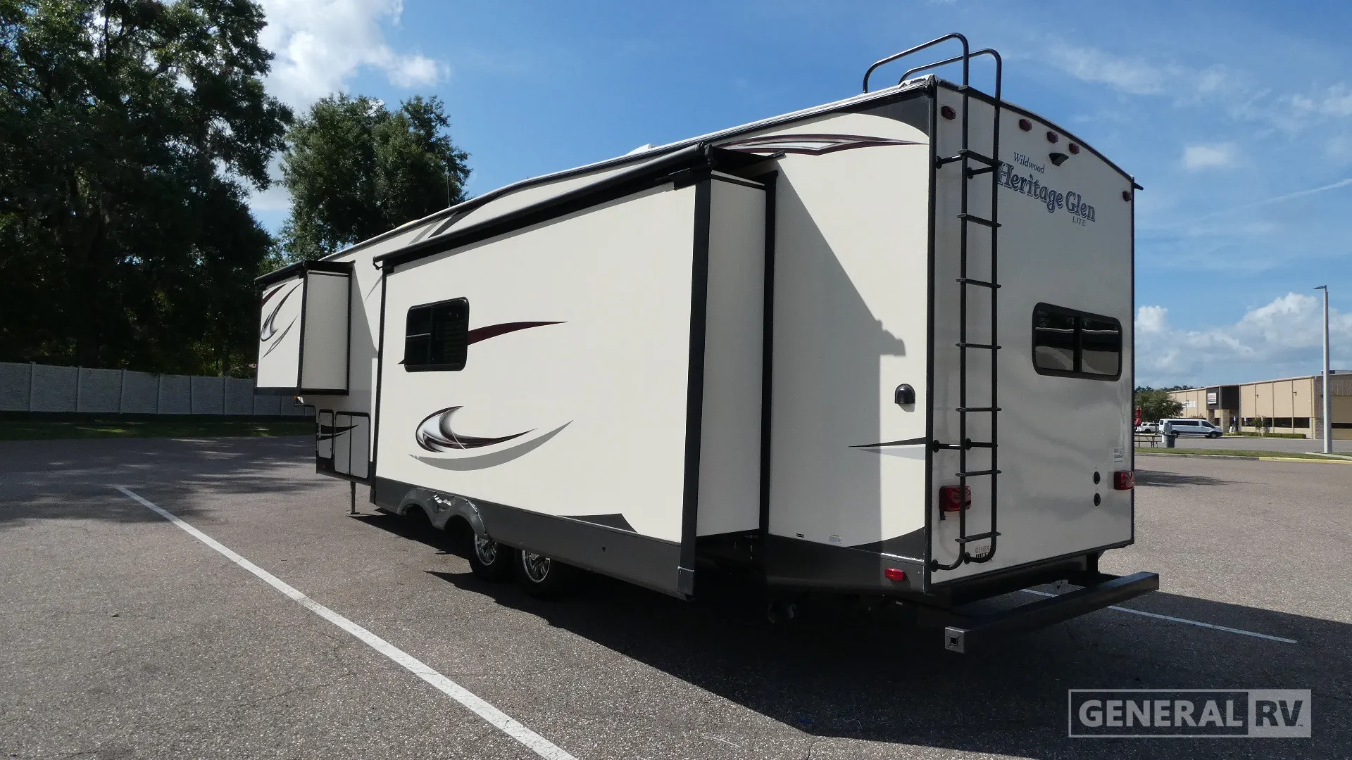 2017 Forest River Wildwood Heritage Glen 346RK - Photo 4
