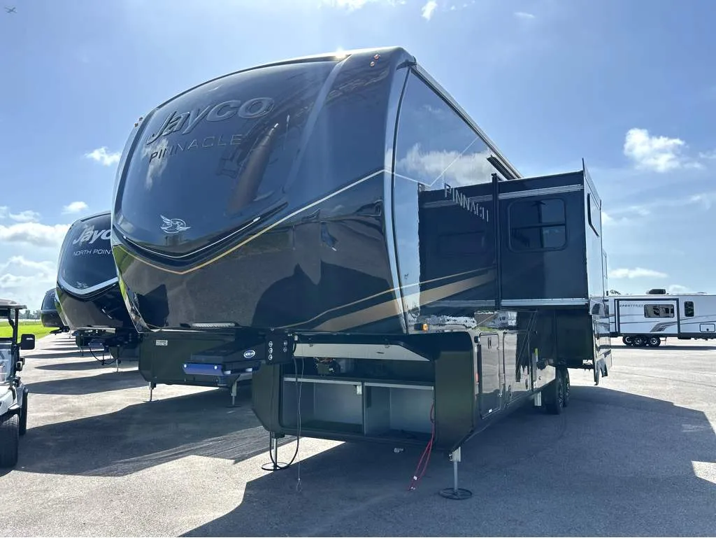 2026 Jayco Pinnacle 36FBTS - Photo 3