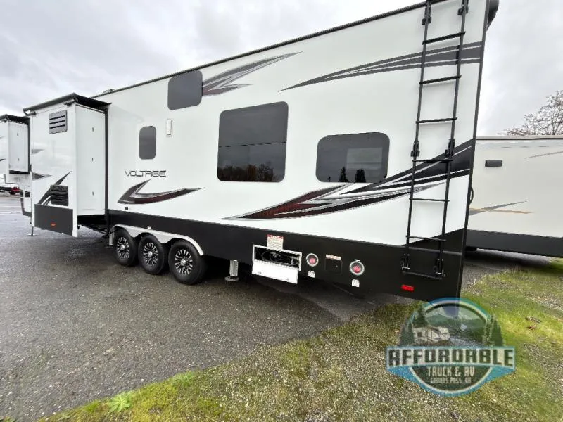 2017 Dutchmen RV Voltage Used    V3805 - Photo 4
