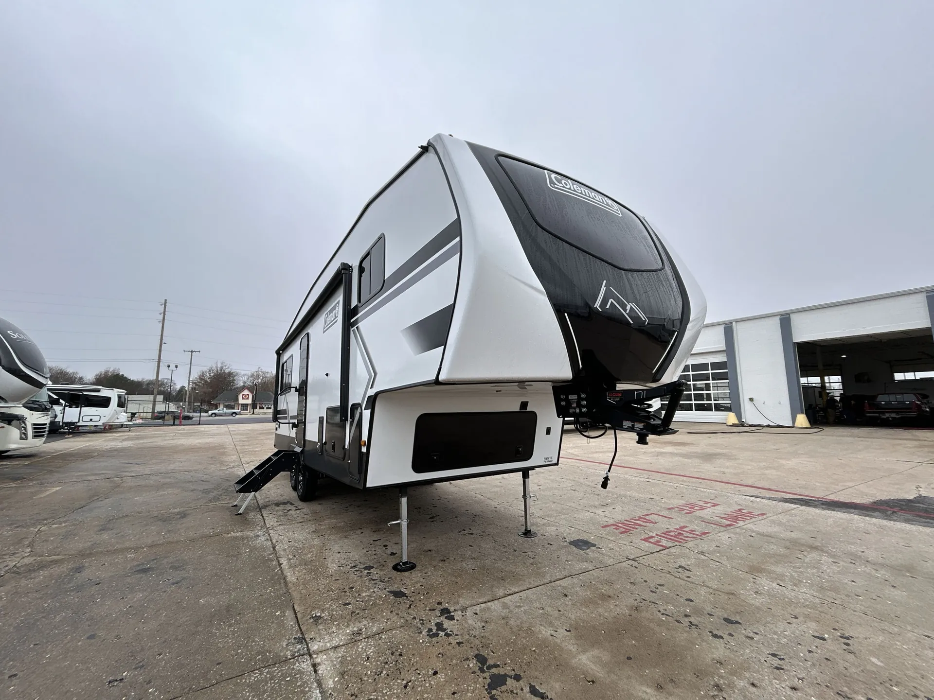 2026 Keystone Coleman Legacy 2400REX - Photo 2