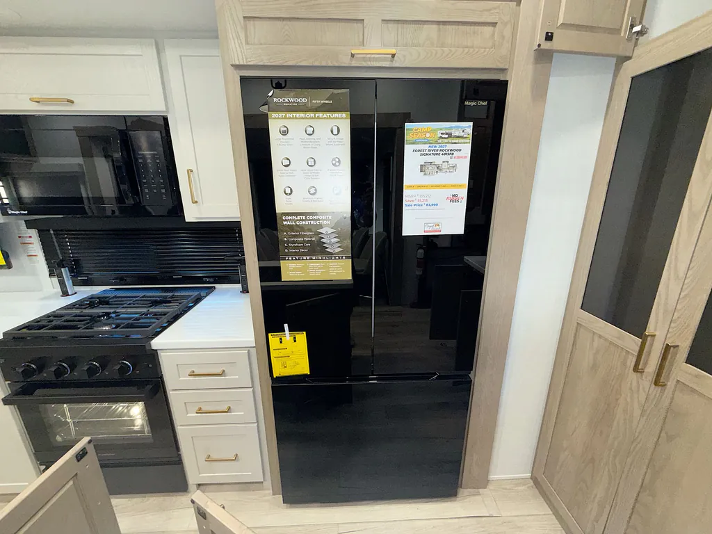2027 Forest River Rockwood Signature 401SFB, Photos photo 57
