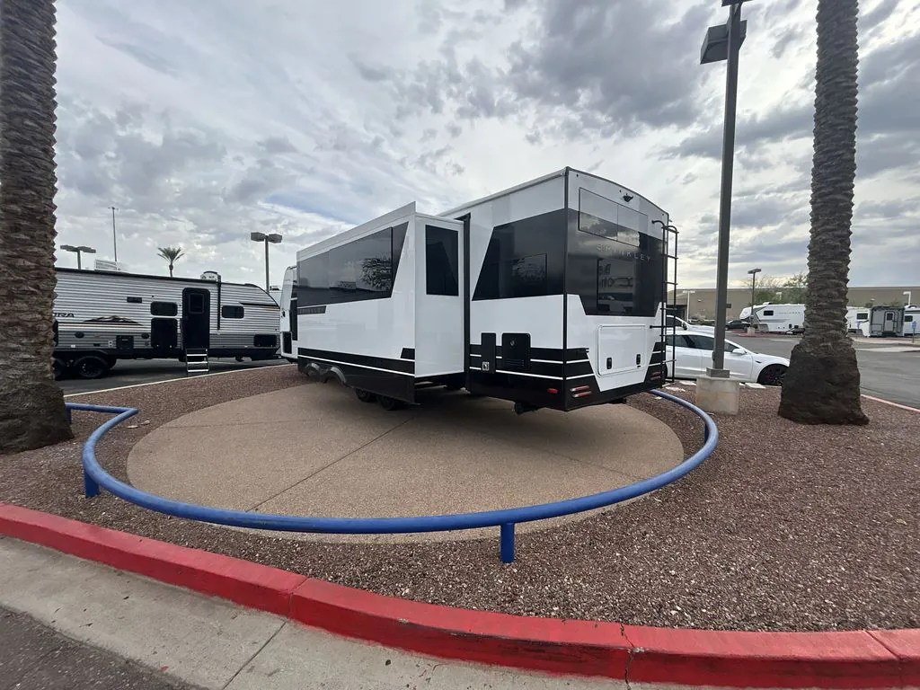 2027 Brinkley Model I 290, Photos photo 5