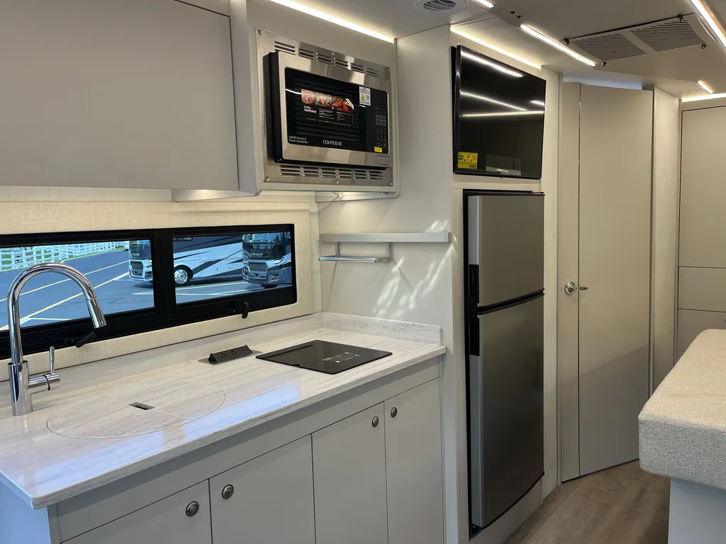 2027 Tiffin Wayfarer 25 PW, Photos photo 7