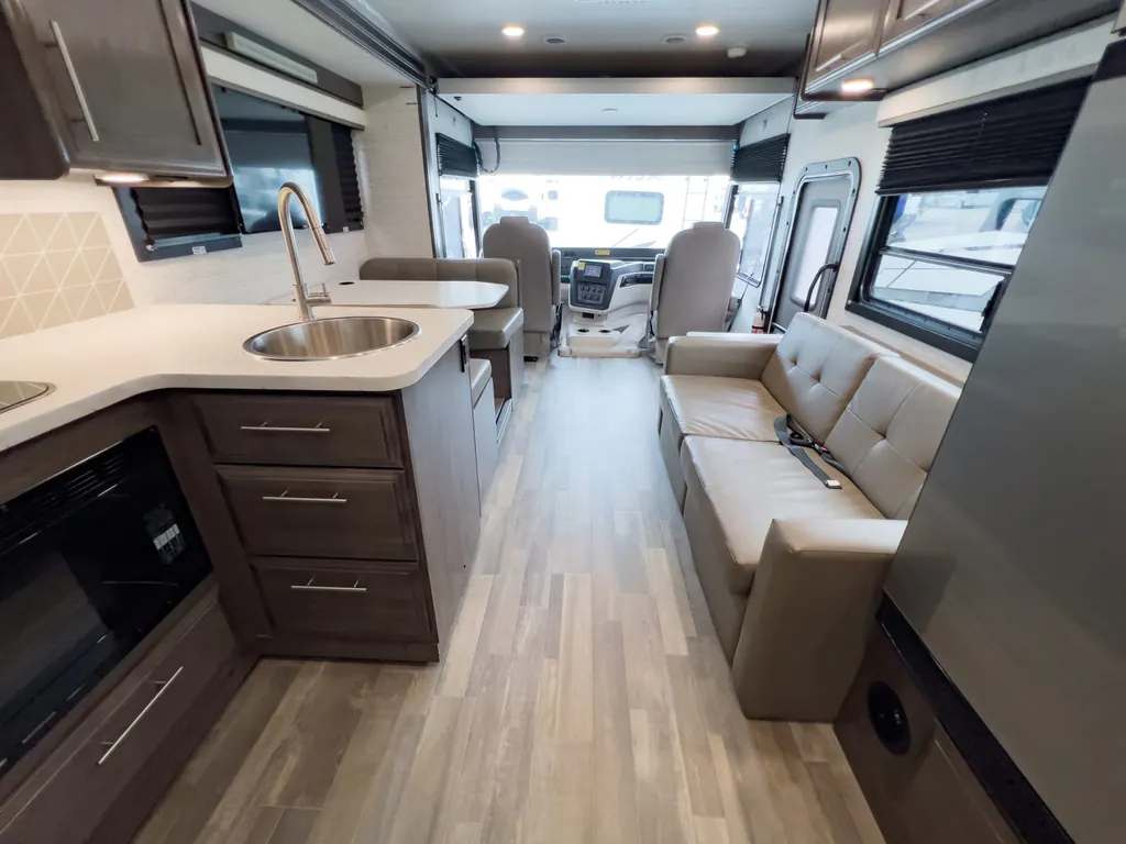 2025 Entegra Coach Vision 27A, Photos photo 3