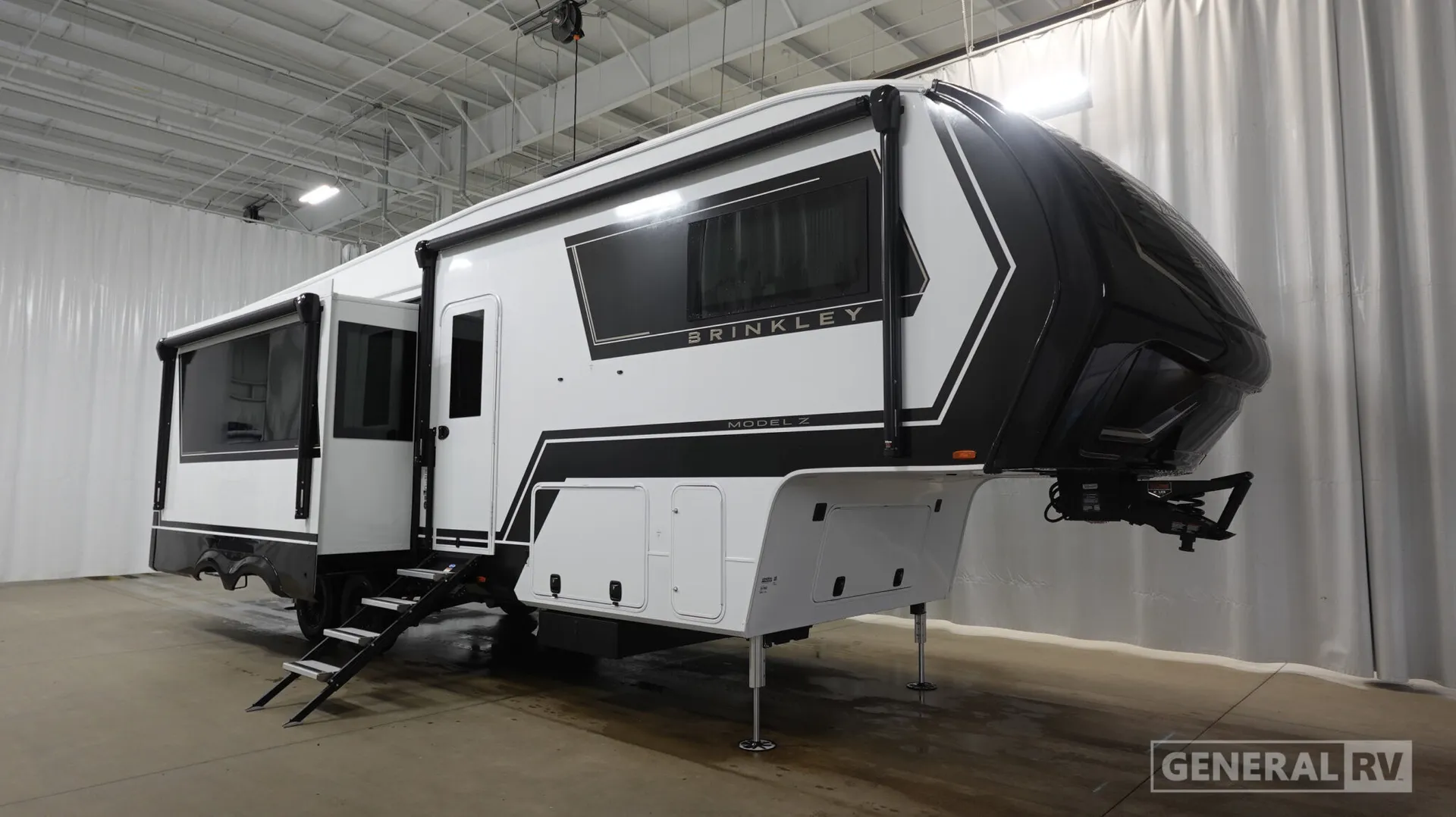 2027 Brinkley Model Z 3210 - Photo 2