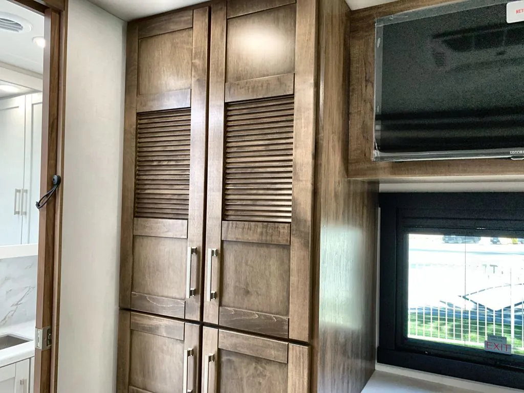 2026 Entegra Coach Accolade 37K, Photos photo 26