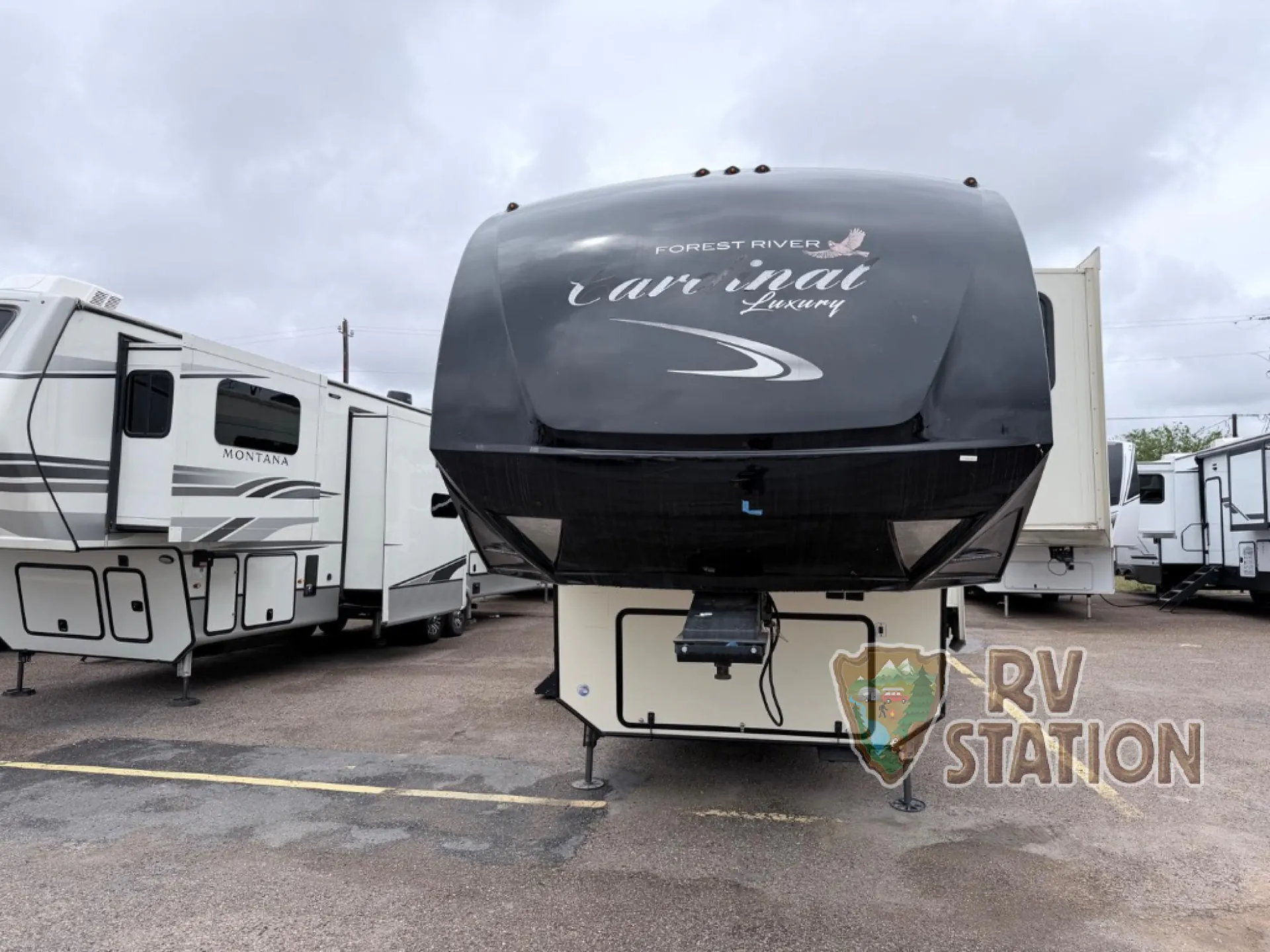 2019 Forest River Cardinal Luxury 3750BKX - Photo 2