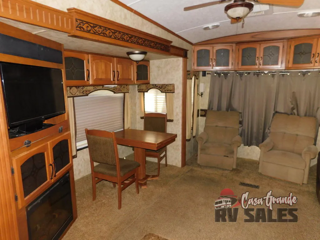 2012 Keystone Montana 3100RL, Photos photo 6