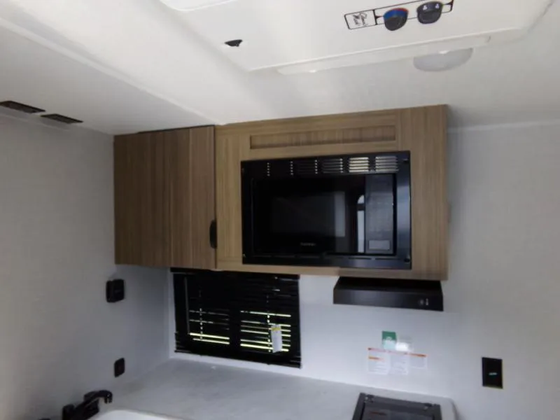 2026 Forest River RV Wildwood FSX 189RSK - Photo 4