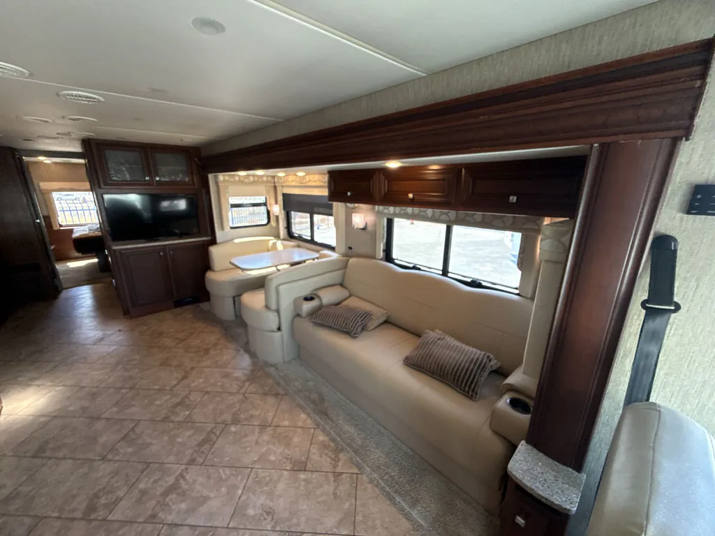 2016 Newmar Bay Star 3518, Photos photo 13