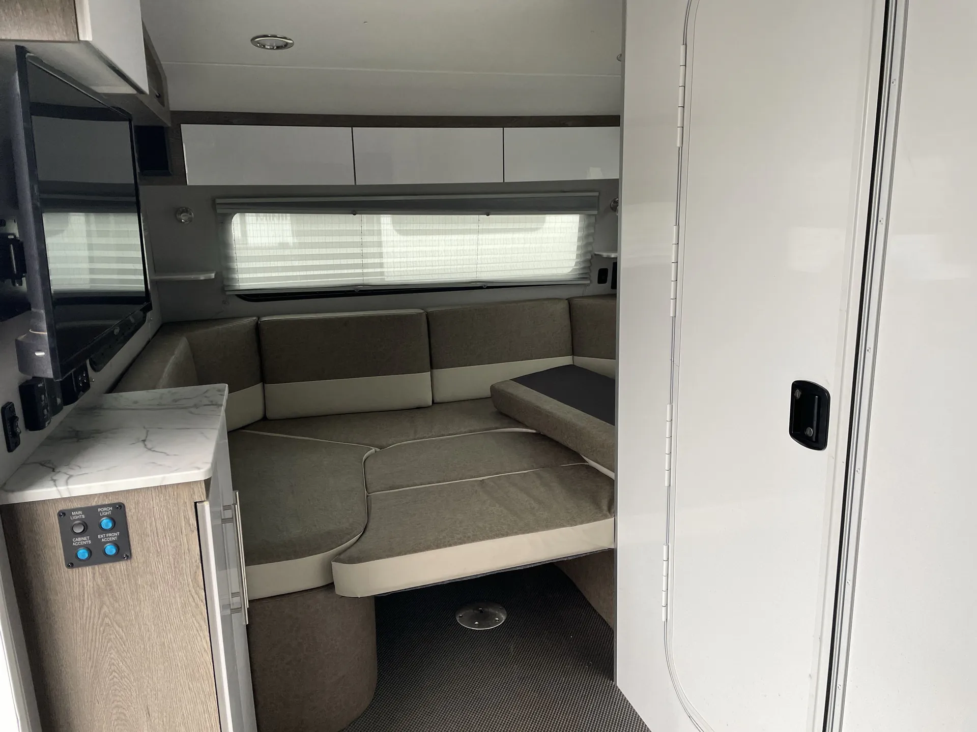 2021 inTech Sol ECLIPSE — living area main