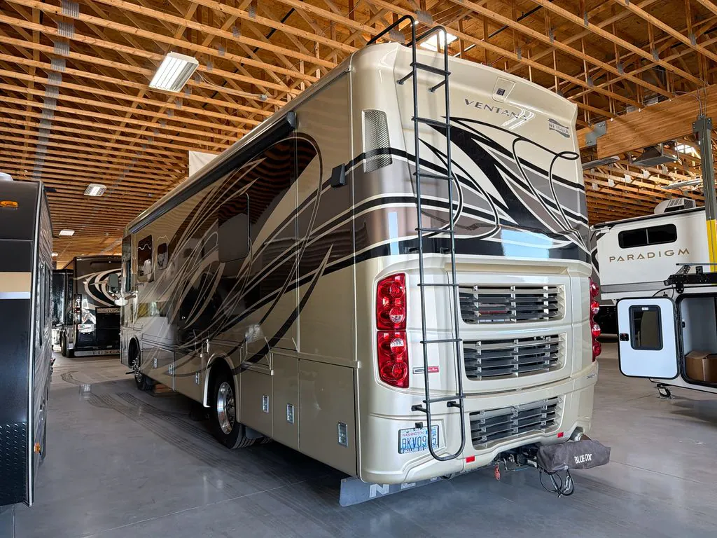 2018 Newmar Ventana 3407 - Photo 4