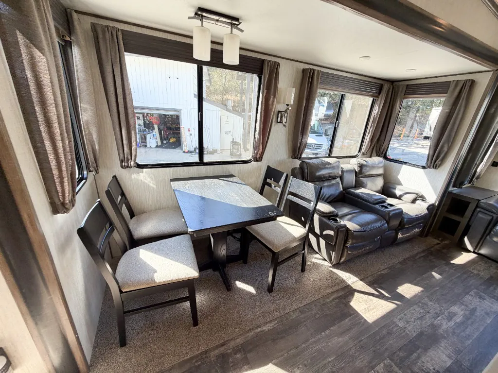 2019 Forest River Sabre 32DPT, Photos photo 18