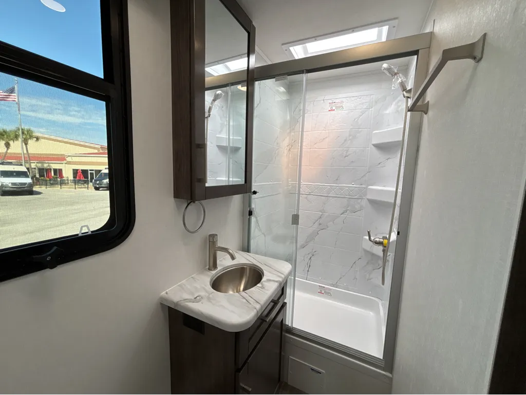 2026 Entegra Coach Vision 27A, Photos photo 22