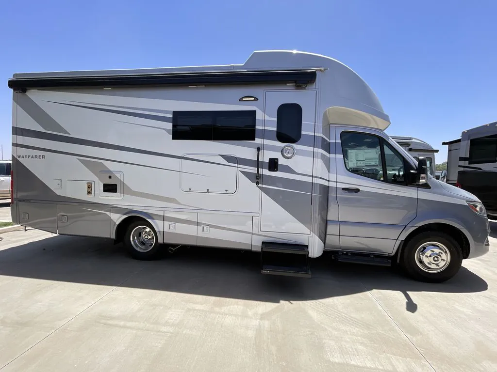 2026 Tiffin Wayfarer 25 XRW, Photos photo 2