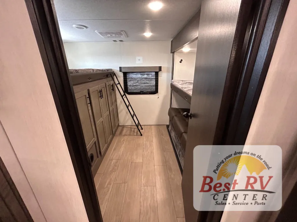2026 Forest River Cherokee Alpha Wolf 33BH, Photos photo 89