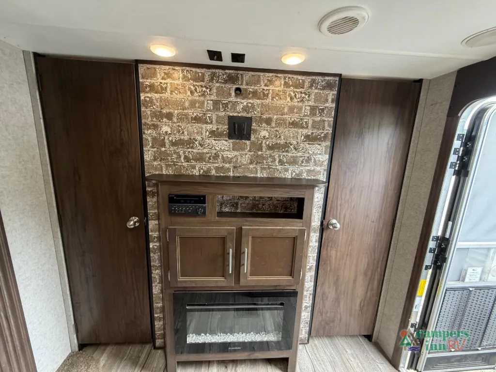 2018 Forest River Cherokee 284RJ, Photos photo 27