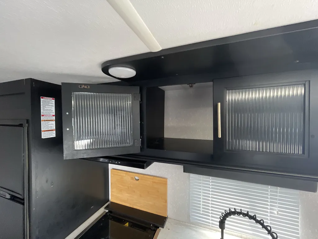 2021 Forest River Cherokee 306MM, Photos photo 15