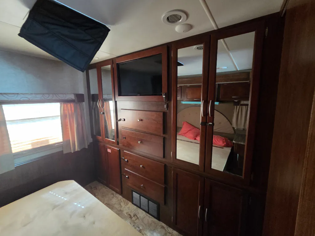 2017 Coachmen Pursuit 27KB, Photos photo 30