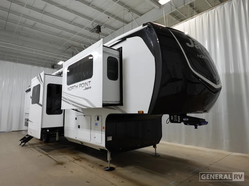2026 Jayco North Point 382FLRB - Photo 2