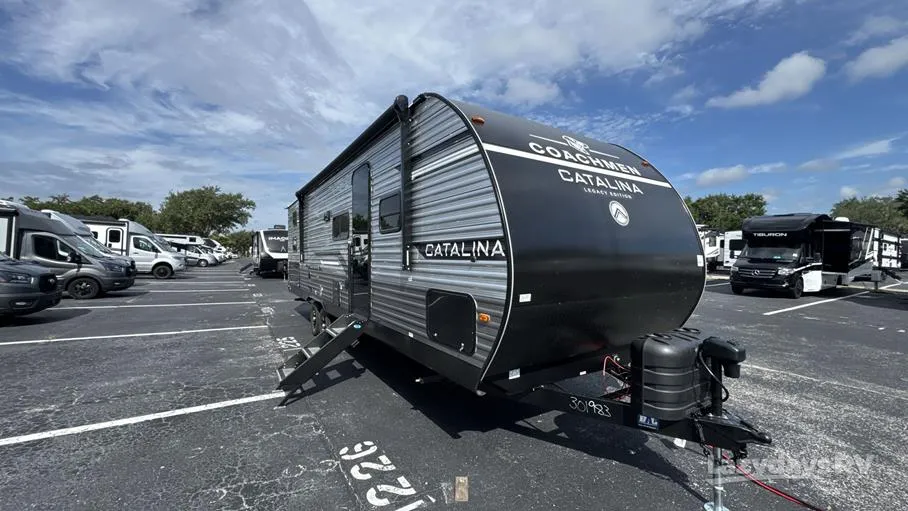 2026 Coachmen Catalina Legacy 293QBCK - Photo 2