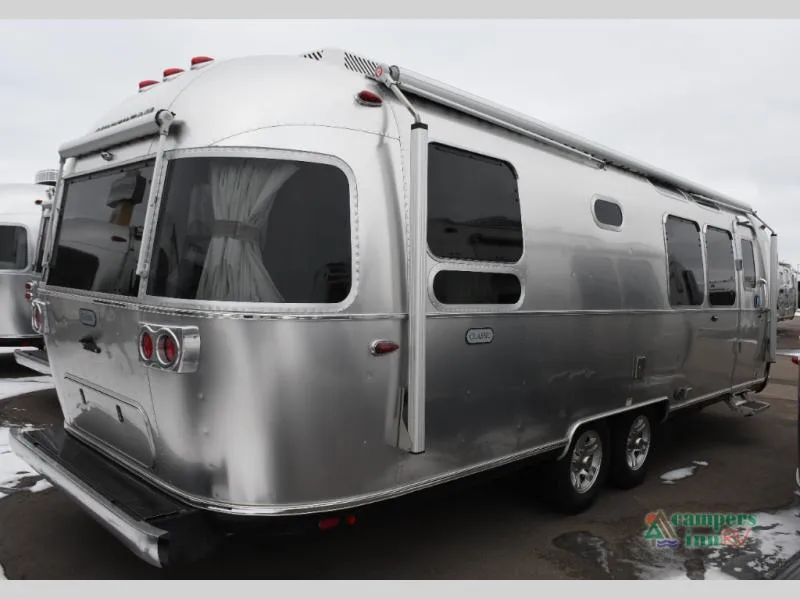 2026 Airstream Classic 28RB - Photo 3