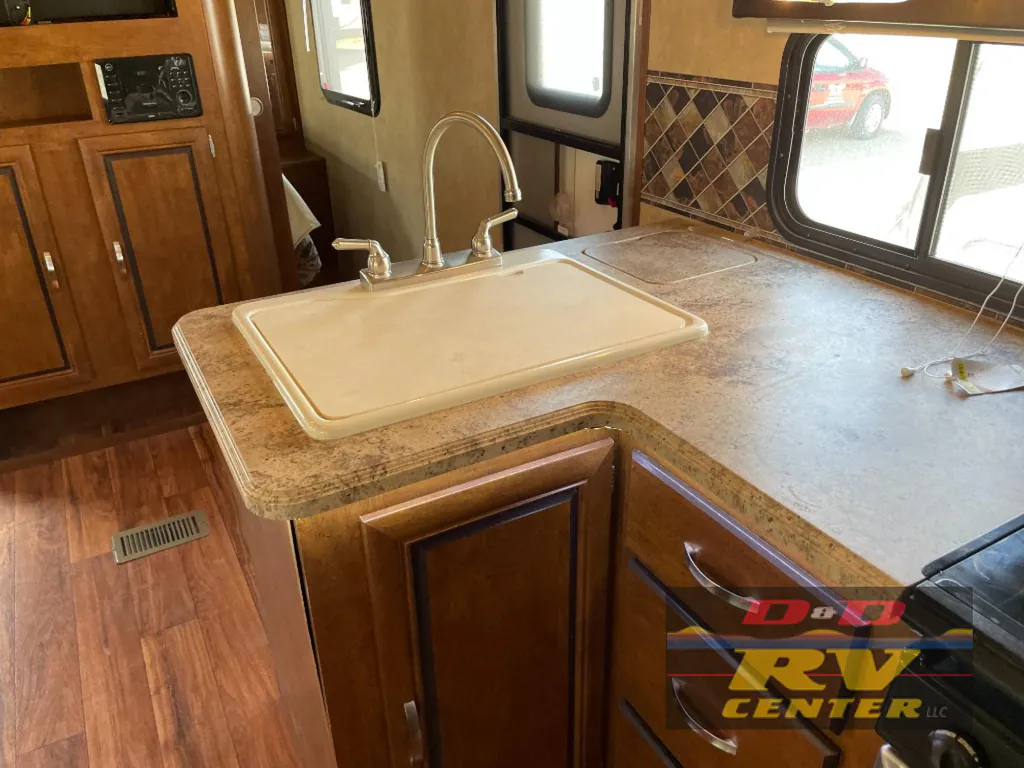 2016 Forest River Vibe 272BHS, Photos photo 42