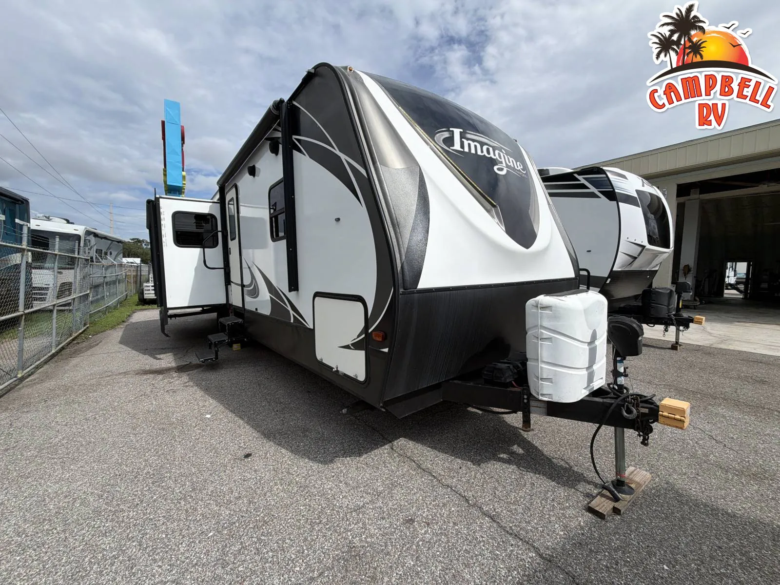 2018 Grand Design Imagine 2970RL - Photo 4