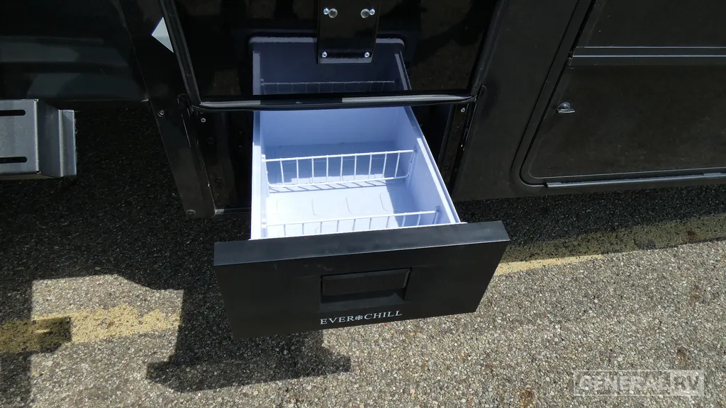 2025 Brinkley Model G 3250, Photos photo 34