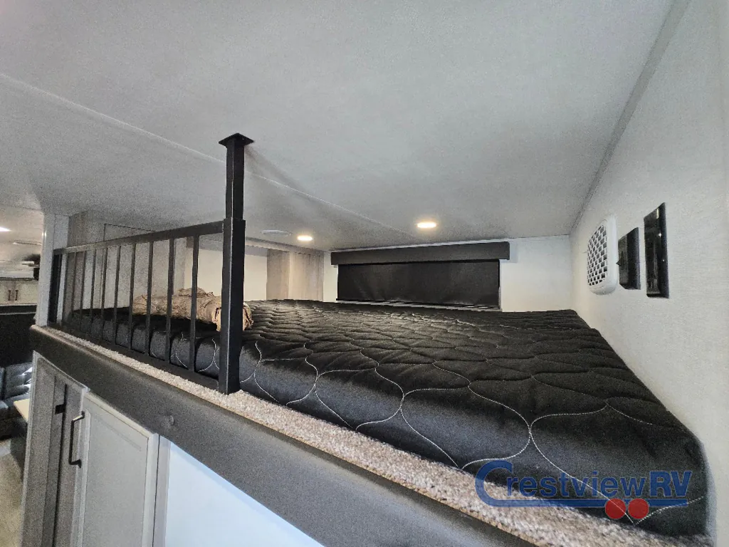 2025 Keystone Montana High Country 385BR, Photos photo 35