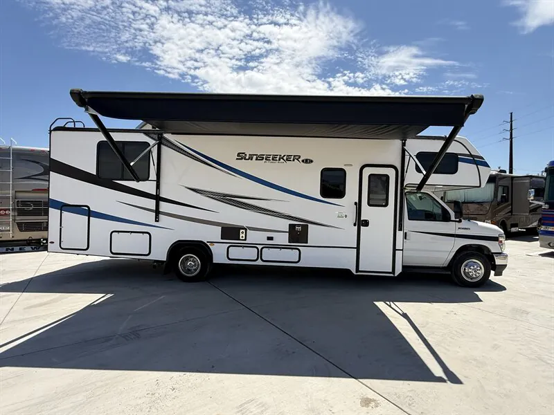 2022 Forest River Sunseeker 2850S LE - Photo 4