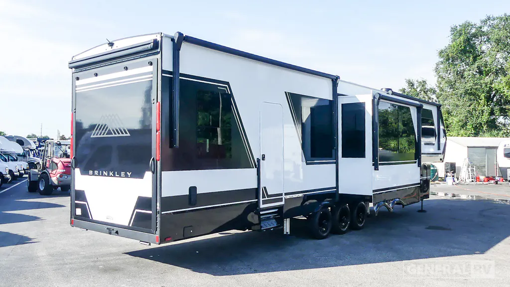 2025 Brinkley Model G 4000, Photos photo 7