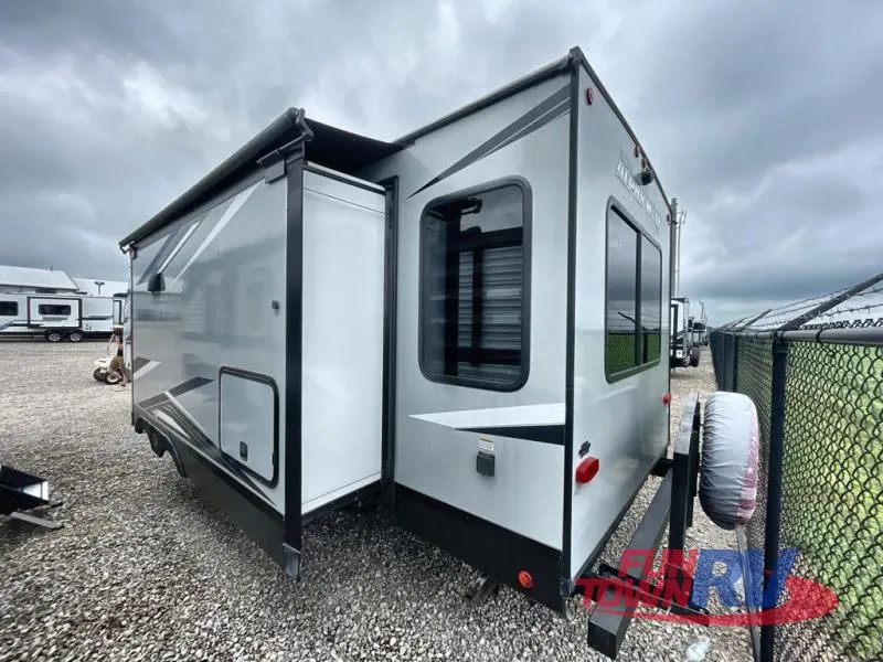 2022 Forest River Cherokee Alpha Wolf 26RL - Photo 4