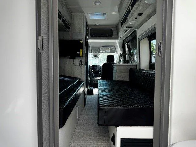 2027 Chinook RV Bayside TB, Photos photo 7