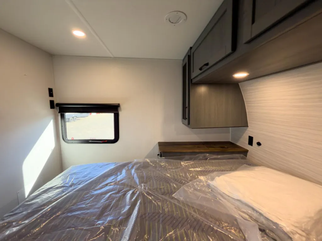2027 Forest River Solaire 3150TBSS, Photos photo 46