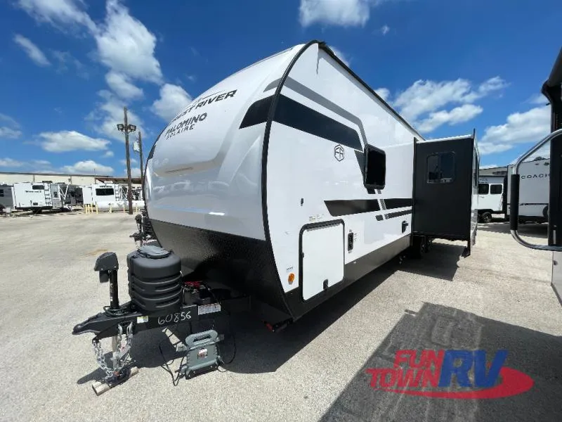 2026 Forest River Solaire 3150TBSS - Photo 4
