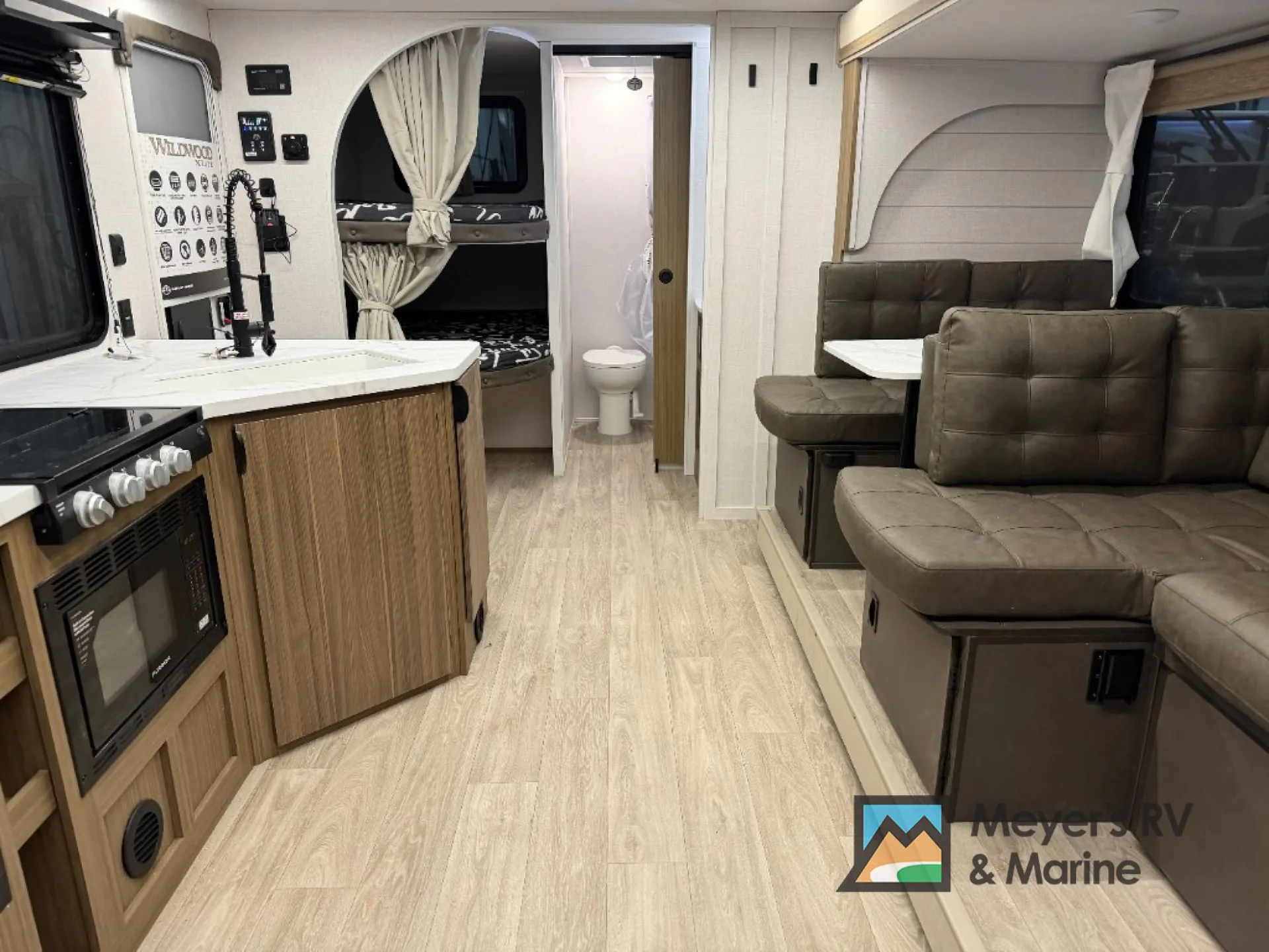 2026 Forest River Wildwood X-Lite 26ICE — Photo 6