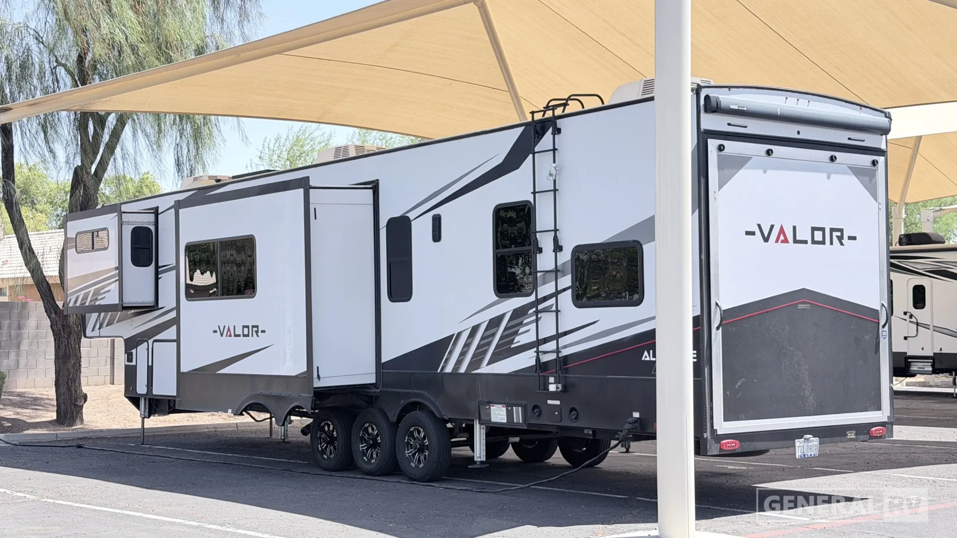 2022 VALOR 40V13 - Photo 3