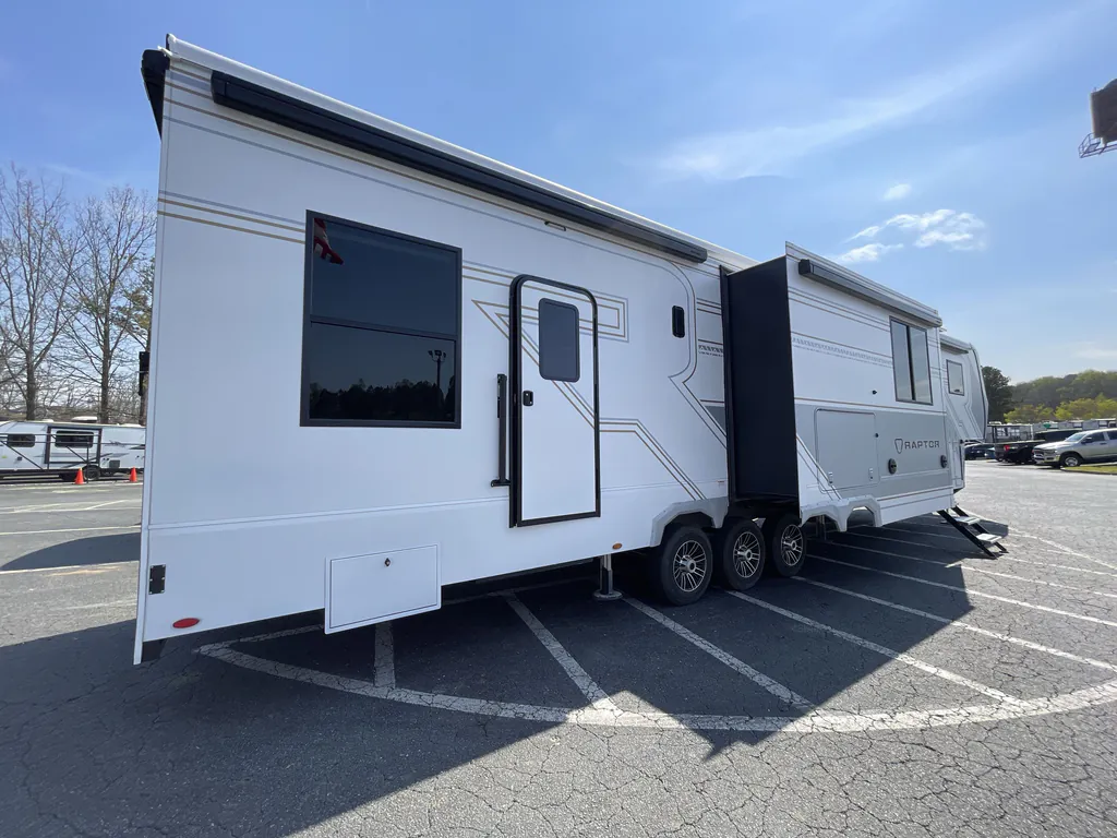 2026 Keystone Raptor 433, Photos photo 37