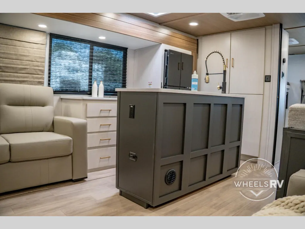 2027 Forest River Vibe 3400BH, Photos photo 25