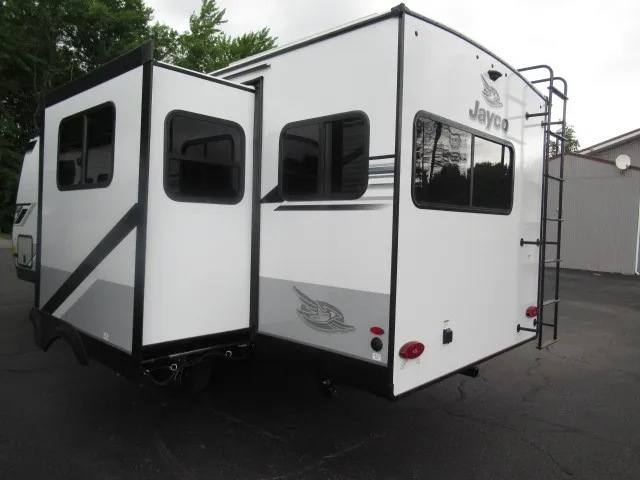 2025 Jayco Jay Feather 24RL - Photo 4