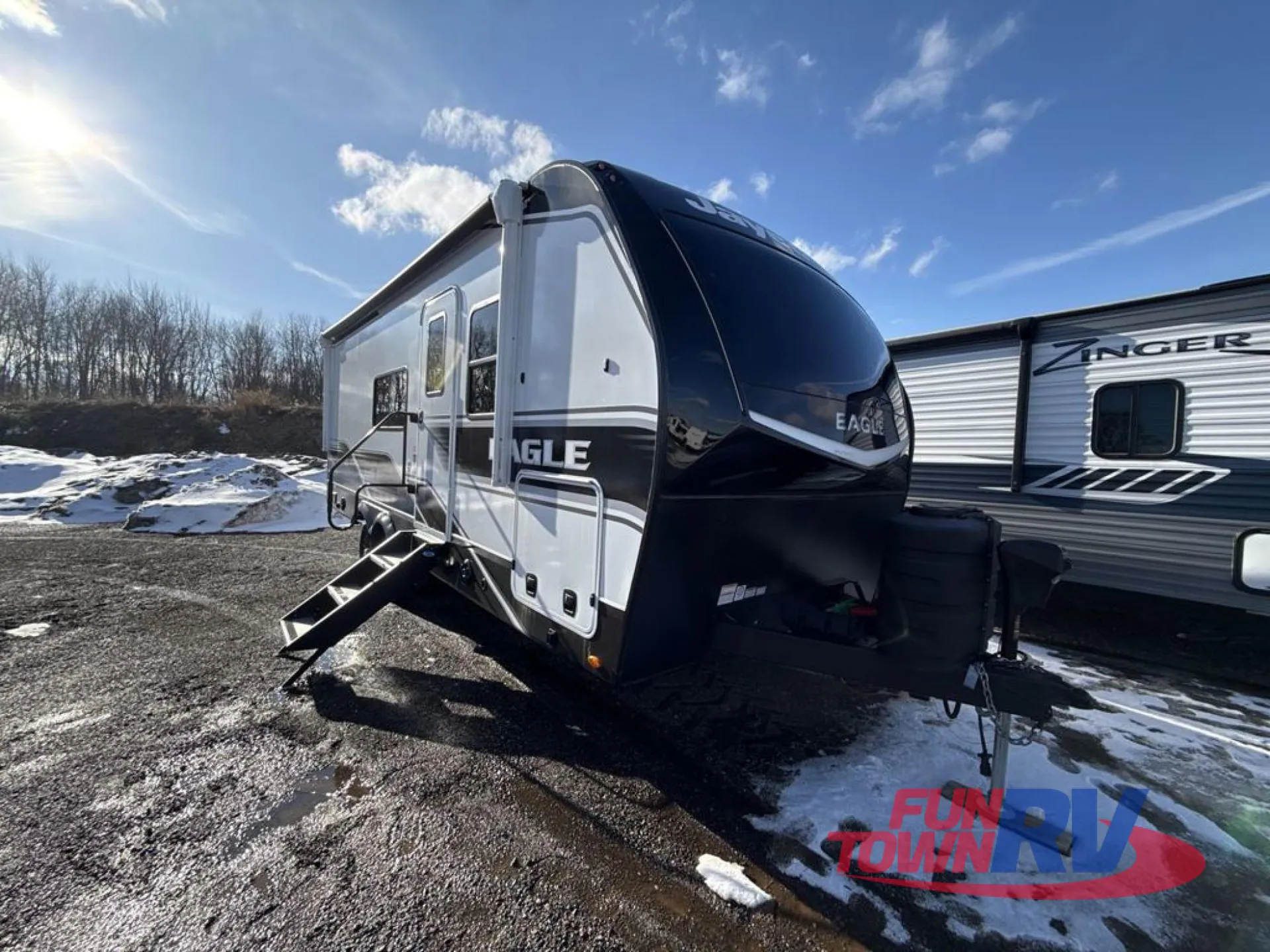 2025 Jayco Eagle 230MLCS - Photo 2